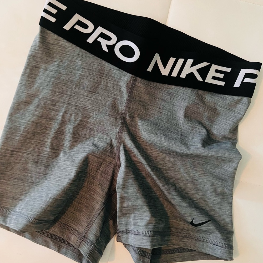 Nike Pro Dri-FIT Athletic Shorts (grey)